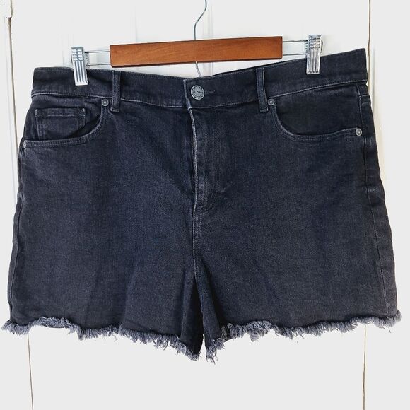 LOFT Black Distressed Denim Cut-Off Raw Hem Jean Shorts Sz 32/14 - Picture 2 of 10